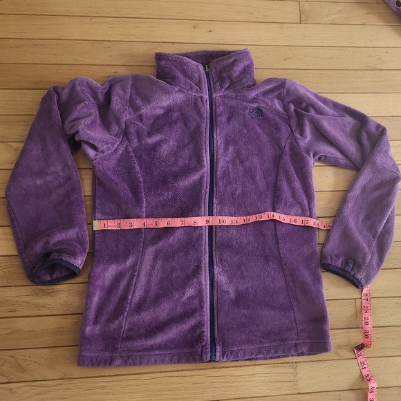 The North Face Kids Purple Jacket - Picture 2 of 3